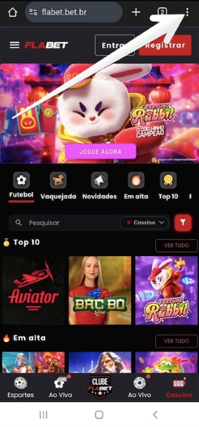 Toque nos três pontinhos do menu do navegador, no canto superior direito